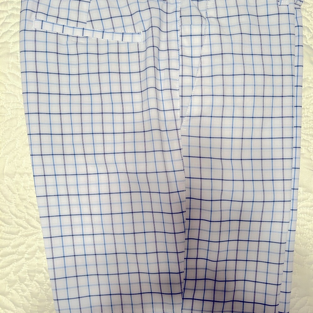 PGA Tour sz 34 golf shorts